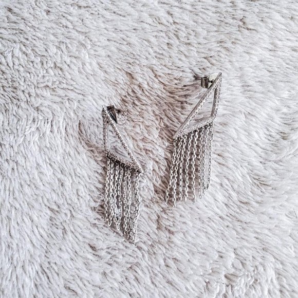 diamond triangle fringe earrings w/ sleek geometric design💃 - Picture 4 of 4